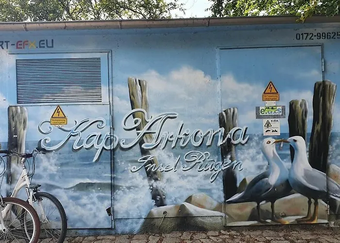 Апартаменты Hannes' Thatched House On Ruegen Mellnitz